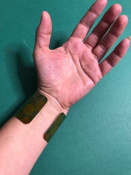 Daffodil’s Cuff Bracelet - Comtemporary Vibrant Yellow Green Bangle - easy wear lightweight aluminium.
