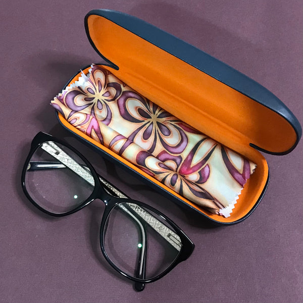 Plum caramel star flowers glasses cleaning cloth - pretty flowers cleaning cloth - phone screen cleaning cloth.