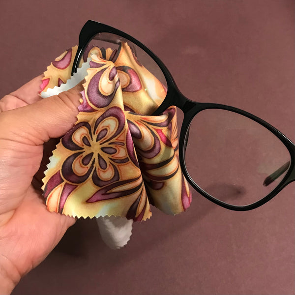 Plum caramel star flowers glasses cleaning cloth - pretty flowers cleaning cloth - phone screen cleaning cloth.