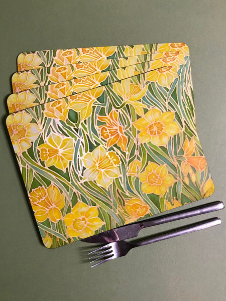 Spring Daffodils Glass chopping board - Yellow Flowers Placemats & Coasters - Yellow Tangerine Green Table Mats