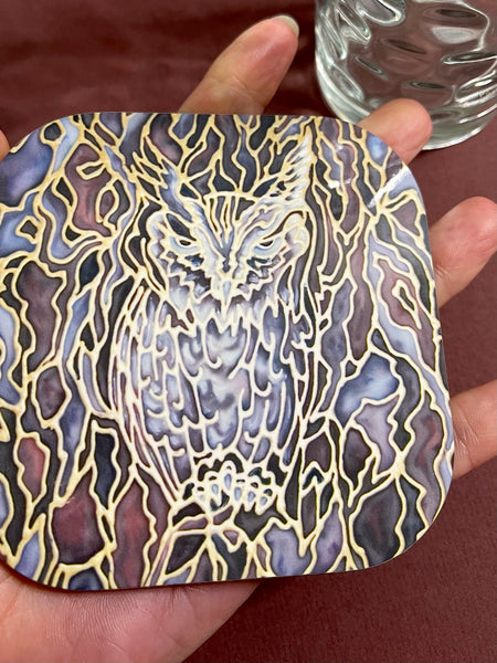Hidden Owl coaster set. camouflaged owl against tree bark. warm chocolate shades with grey lilac highlights and gold detailing. nature & wildlife lovers gift. gift for him. woodland gift.