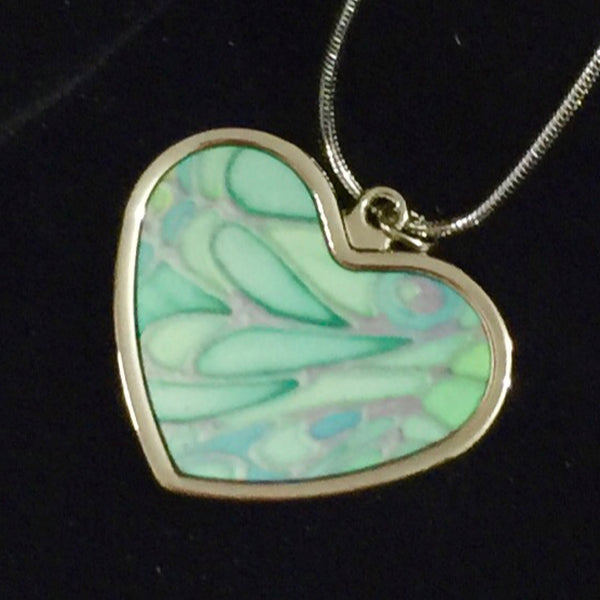 green heart pendant necklace