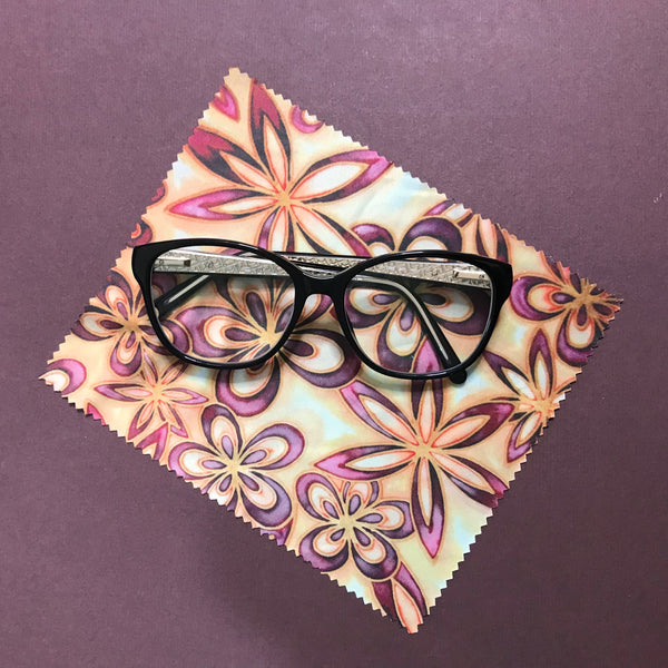Plum caramel star flowers glasses cleaning cloth - pretty flowers cleaning cloth - phone screen cleaning cloth.