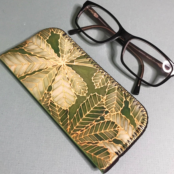 Green Leaf Padded glasses cover - Horse Chestnut Leaves reading or large glasses cover